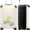 NoBoringSuitcases.com® Kinderkoffer - Trolley Op Wieltjes - Kuiken - Skateboard - Blauw - Kinderen - Dieren - Reiskoffer Kinderen - Past Binnen 55x40x20 Cm En 55x35x25 Cm - Fotokoffer -Reisbagage Winkel 1000x1200 5