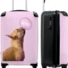 NoBoringSuitcases.com® Kinderkoffer - Hond - Dieren - Kauwgom - Roze - Kinderen - Trolley Kinderen - Past Binnen 55x40x20 Cm En 55x35x25 Cm - Reiskoffer Met Wielen - Koffertje 2 NoBoringSuitcases.com® Kinderkoffer - Hond - Dieren - Kauwgom - Roze - Kinderen - Trolley Kinderen - Past Binnen 55x40x20 Cm En 55x35x25 Cm - Reiskoffer Met Wielen - Koffertje -Reisbagage Winkel 1000x1200 8