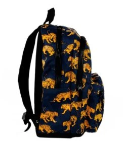 Little Legends Kinderrugzak / Rugtas / Schooltas - Little Legends - 9 Liter - Polyester - Met Fancy Print 32 Little Legends Kinderrugzak / Rugtas / Schooltas - Little Legends - 9 Liter - Polyester - Met Fancy Print -Reisbagage Winkel 1038x1200 14