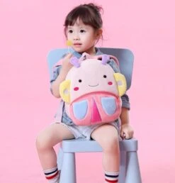 Vlinder Backpack - Vrolijke Vlinder - Peuter Rugtas – Rugzak Schooltas Voor Peuters/Kleuters – Jongens En Meisjes | Kinderrugzak | Kinder Rugzak | Dieren | Schooltas | Peuterspeelzaal | Opvang | 6 Liter | Klein Peuter Rugzak | Rugtas | Schooltas 14 Vlinder Backpack - Vrolijke Vlinder - Peuter Rugtas – Rugzak Schooltas Voor Peuters/Kleuters – Jongens En Meisjes | Kinderrugzak | Kinder Rugzak | Dieren | Schooltas | Peuterspeelzaal | Opvang | 6 Liter | Klein Peuter Rugzak | Rugtas | Schooltas -Reisbagage Winkel 1150x1200 5