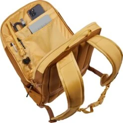 Thule EnRoute 23L - Backpack - Laptop Rugzak - Ochre/Golden -Reisbagage Winkel 1198x1200 4