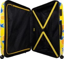 BHPPY Reiskoffer - 65 Cm - Home Sweet Pineapple -Reisbagage Winkel 1200x1099 1