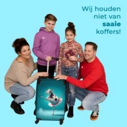 NoBoringSuitcases.com® Koffer Groot - Koe - Ballet - Portret - Blauw - Dieren - Trolley Koffer Met TSA-slot - Met Wielen - 90 Liter - Reiskoffer - 66 Cm -Reisbagage Winkel 1200x1200 1133