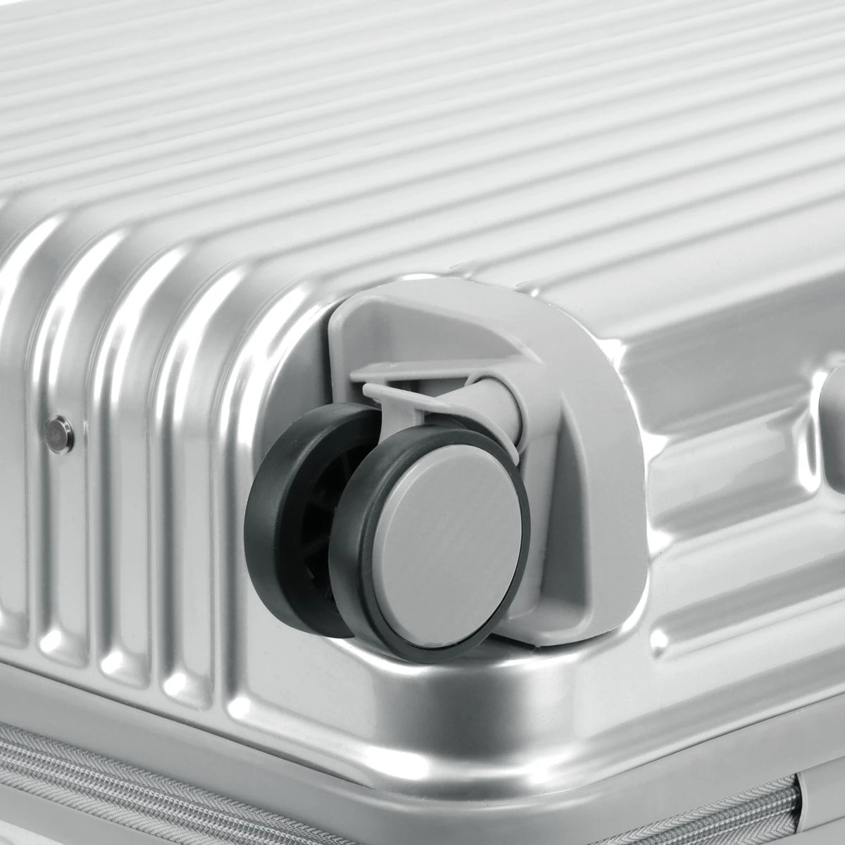 Royal Swiss - Reis Koffer - 56cm - Cijferslot- Lichtgewicht Koffer - 4 Wielen- Zilver 9 Royal Swiss - Reis Koffer - 56cm - Cijferslot- Lichtgewicht Koffer - 4 Wielen- Zilver - Afbeelding 7