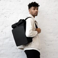 Kapten & Son Lund Pro Rugzak 16 Inch All Black -Reisbagage Winkel 1200x1200 1616