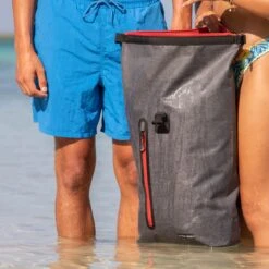 New Rebels® Vepo - Rugtas - Grijs/Rood - Waterbestendig - 15.6151413121087 - 33x15x65cm - Rugzak / Backpack -Reisbagage Winkel 1200x1200 1688