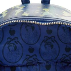 Disney Loungefly Rugtas Snow White Princess Scene -Reisbagage Winkel 1200x1200 2058