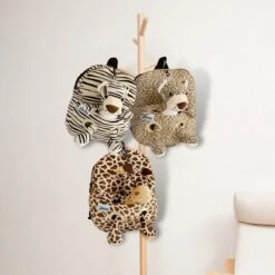 Good Lifehacks Kindertas - Rugzak - Meisje & Jongen - Schooltas - Reistas Kinderwagen - Knuffel Sinterklaas - Speenknuffel - Giraffe -Reisbagage Winkel 1200x1200 2149