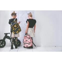 Little Legends Kinderrugzak / Rugtas / Schooltas - Little Legends - 9 Liter - Polyester - Met Fancy Print 23 Little Legends Kinderrugzak / Rugtas / Schooltas - Little Legends - 9 Liter - Polyester - Met Fancy Print -Reisbagage Winkel 1200x1200 2161