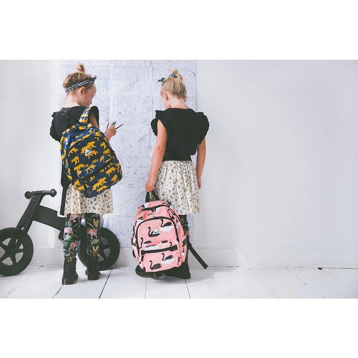 Little Legends Kinderrugzak / Rugtas / Schooltas - Little Legends - 9 Liter - Polyester - Met Fancy Print 8 Little Legends Kinderrugzak / Rugtas / Schooltas - Little Legends - 9 Liter - Polyester - Met Fancy Print - Afbeelding 6