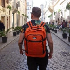 CabinMax Metz Reistas– Handbagage 30L - Rugzak – Backpack - 45x35x20cm – Lichtgewicht - Oranje (MZ 300) -Reisbagage Winkel 1200x1200 2452