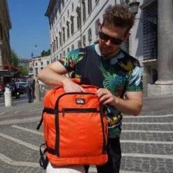 CabinMax Metz Reistas– Handbagage 30L - Rugzak – Backpack - 45x35x20cm – Lichtgewicht - Oranje (MZ 300) -Reisbagage Winkel 1200x1200 2453