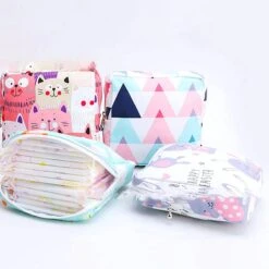 Maandverband Tasje - Make-up Tasje - Handig Opberg Tasje - Dames - Beige Plant 27 Maandverband Tasje - Make-up Tasje - Handig Opberg Tasje - Dames - Beige Plant -Reisbagage Winkel 1200x1200 2622