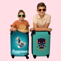NoBoringSuitcases.com® Koffer - Koe - Ballet - Rok - Portret - Dieren - Trolley Op Wieltjes - Handbagagekoffer - Past Binnen 55x40x20 Cm En 55x35x25 Cm - Reiskoffer -Reisbagage Winkel 1200x1200 696