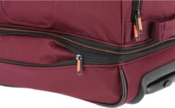 Travelite Reistas / Weekendtas / Handbagage - Basics - 32 Cm (small) - Rood 10 Travelite Reistas / Weekendtas / Handbagage - Basics - 32 Cm (small) - Rood -Reisbagage Winkel 1200x745 16