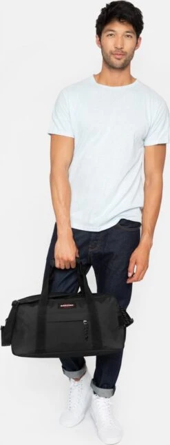 Eastpak COMPACT + Reistas, 23 Liter - Black 14 Eastpak COMPACT + Reistas, 23 Liter - Black -Reisbagage Winkel 459x1200 3