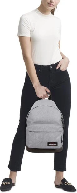 Eastpak WYOMING Rugzak, 24 Liter - Sunday Grey 37 Eastpak WYOMING Rugzak, 24 Liter - Sunday Grey -Reisbagage Winkel 480x1200 1