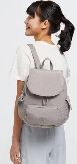 Kipling CITY PACK S Rugzak, 13 Liter - Grey Gris 21 Kipling CITY PACK S Rugzak, 13 Liter - Grey Gris -Reisbagage Winkel 564x1200 4