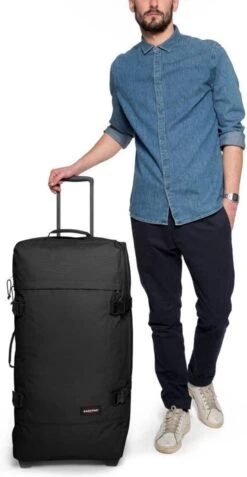 Eastpak TRANVERZ L Reiskoffer (79 X 40 X 33 Cm) - Black -Reisbagage Winkel 621x1200 1