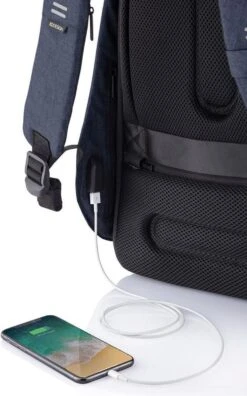 XD Design Bobby Hero XL - Anti-Diefstal Rugzak 21.5 Liter - Navy -Reisbagage Winkel 748x1200 8