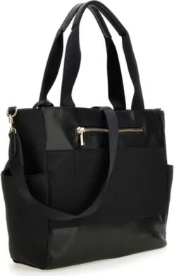 Guess Reistas / Weekendtas - 32 X 44 X 7 Cm - 10 Liter - Eco Gemma - Zwart -Reisbagage Winkel 758x1200 14