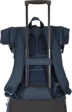 New Rebels® William - Rugtas - Roze - Waterafstotend - Roll-top - 15.615141312108 - 16L - 29x13x45cm - Rugzak / Backpack -Reisbagage Winkel 775x1200 15
