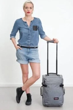 Eastpak TRANVERZ XS Reiskoffer, Handbagage (48 X 32 X 21 Cm) - Black -Reisbagage Winkel 797x1200 1