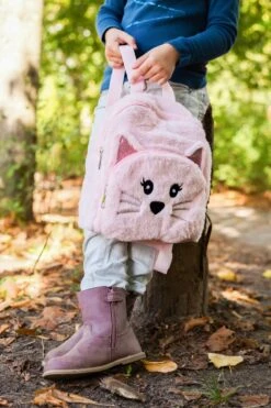 Davinci - Camemi Mini Rugzak Roze Meisjes. Roze - Basisschool - Kleuterschool - Peuters - Kleuters - Pluizig - Beren Zacht - Rugzak - Schooltas -Reisbagage Winkel 799x1200 216