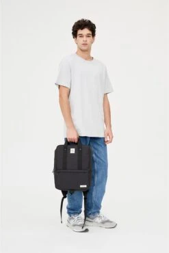 Lefrik Smart Daily Laptop Rugzak - Eco Friendly - Recycled Materiaal - 13,3 Inch - Black -Reisbagage Winkel 801x1200 28