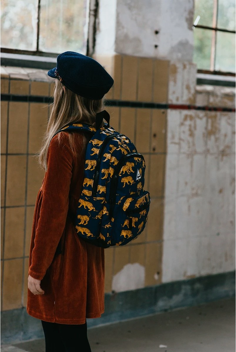 Little Legends Kinderrugzak / Rugtas / Schooltas - Little Legends - 9 Liter - Polyester - Met Fancy Print 10 Little Legends Kinderrugzak / Rugtas / Schooltas - Little Legends - 9 Liter - Polyester - Met Fancy Print - Afbeelding 8