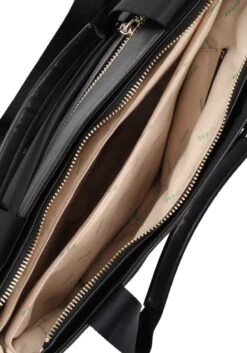 Guess Reistas / Weekendtas - 32 X 44 X 7 Cm - 10 Liter - Eco Gemma - Zwart -Reisbagage Winkel 840x1200 13