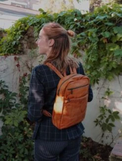 Bear Design Tiffany Leren Rugzak - Cognac -Reisbagage Winkel 908x1200 8