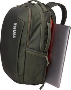 Thule Subterra 30L - Laptop Rugzak 15.6 Inch - Dark Forest -Reisbagage Winkel 943x1200 2